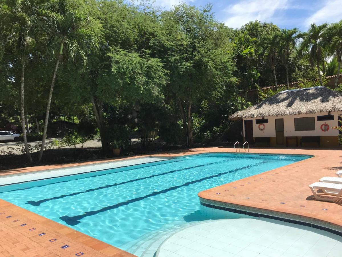 Hotel La Palma Del Paso Real- Solo Adultos Santa Fe de Antioquia Exterior foto